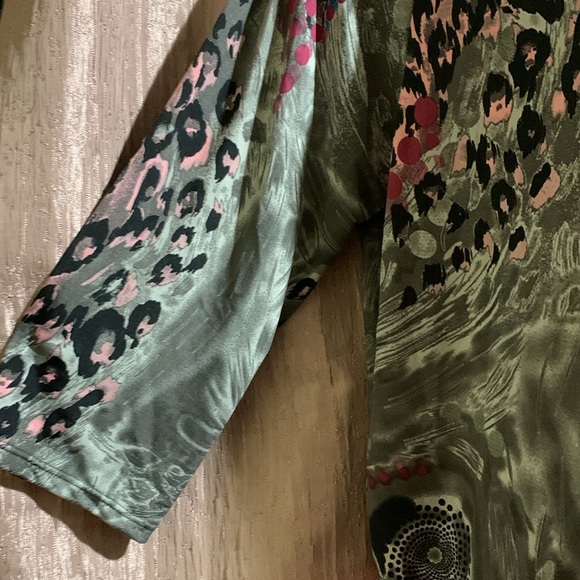 aDRESSing Woman Sweater Cardigan XL Short Animal Pring Gray Pink NWT Polyester - Picture 4 of 16